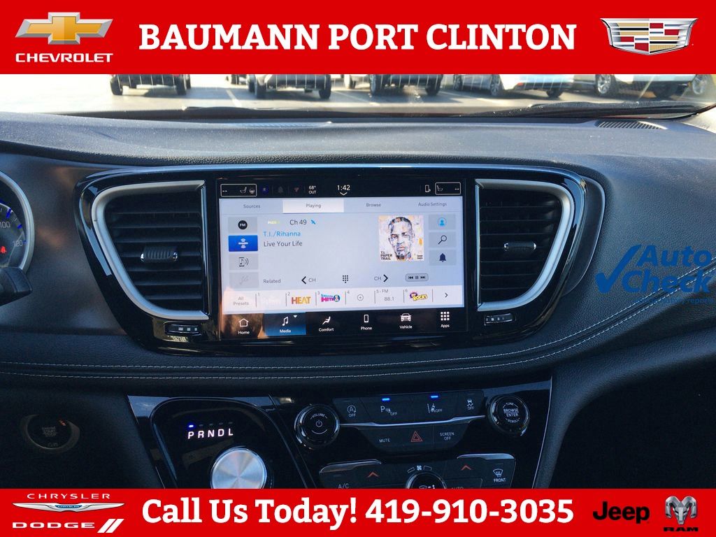 2026 Chrysler Pacifica Select - Photo 19