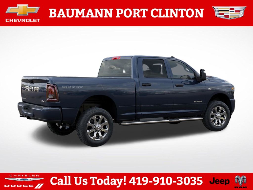 New 2027 Ram 2500 BIG HORN CREW CAB 4X4 6'4 BOX Pickup