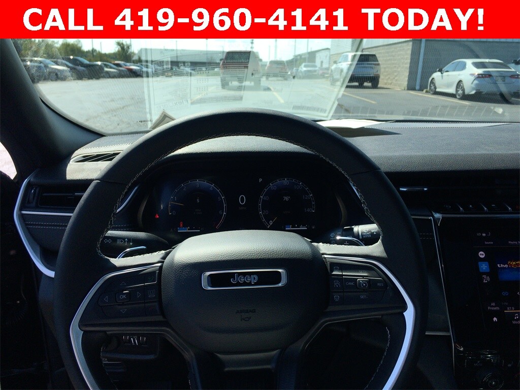 New 2025 Jeep Grand Cherokee L ALTITUDE X 4X4 Sport Utility