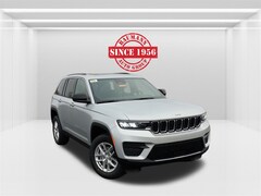 2025 Jeep Grand Cherokee LAREDO X 4X4 Sport Utility