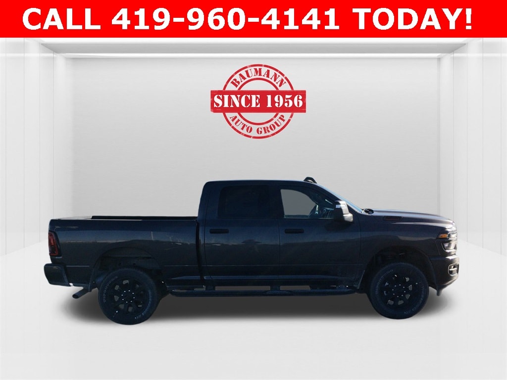 New 2026 Ram 2500 BIG HORN CREW CAB 4X4 6'4 BOX Pickup