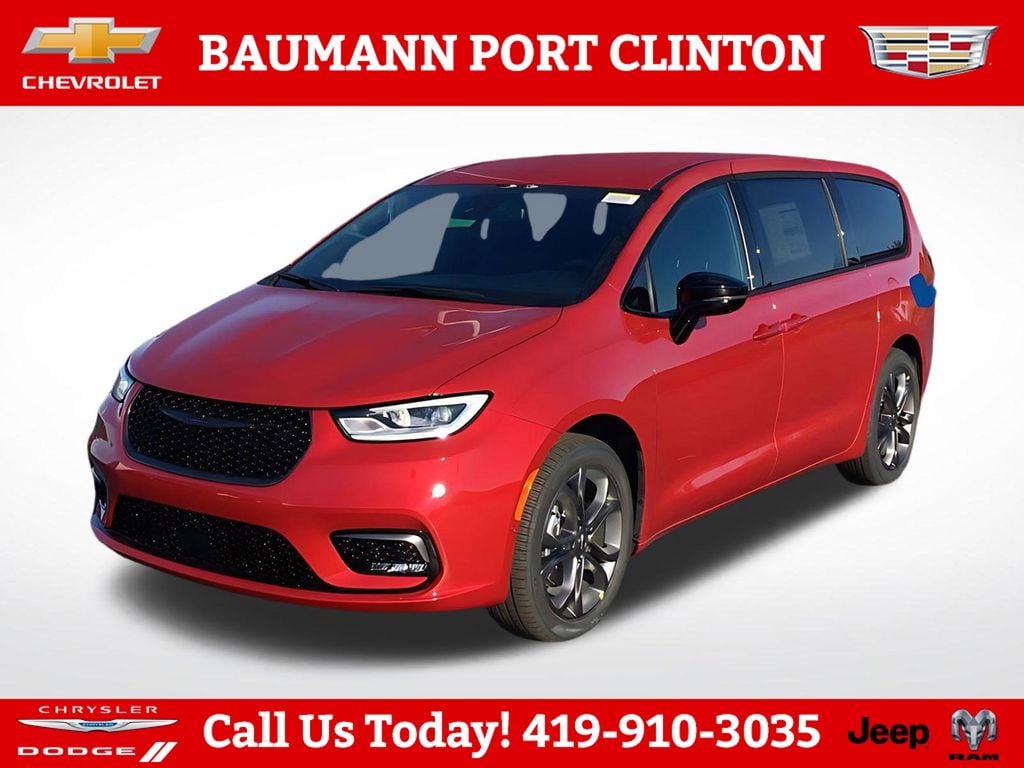 2026 Chrysler Pacifica Select - Photo 10