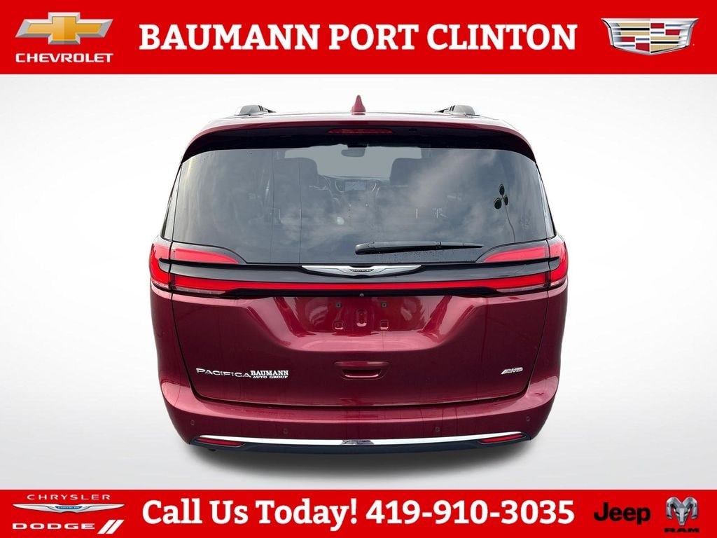 Used 2021 Chrysler Pacifica Touring L Minivan/Van