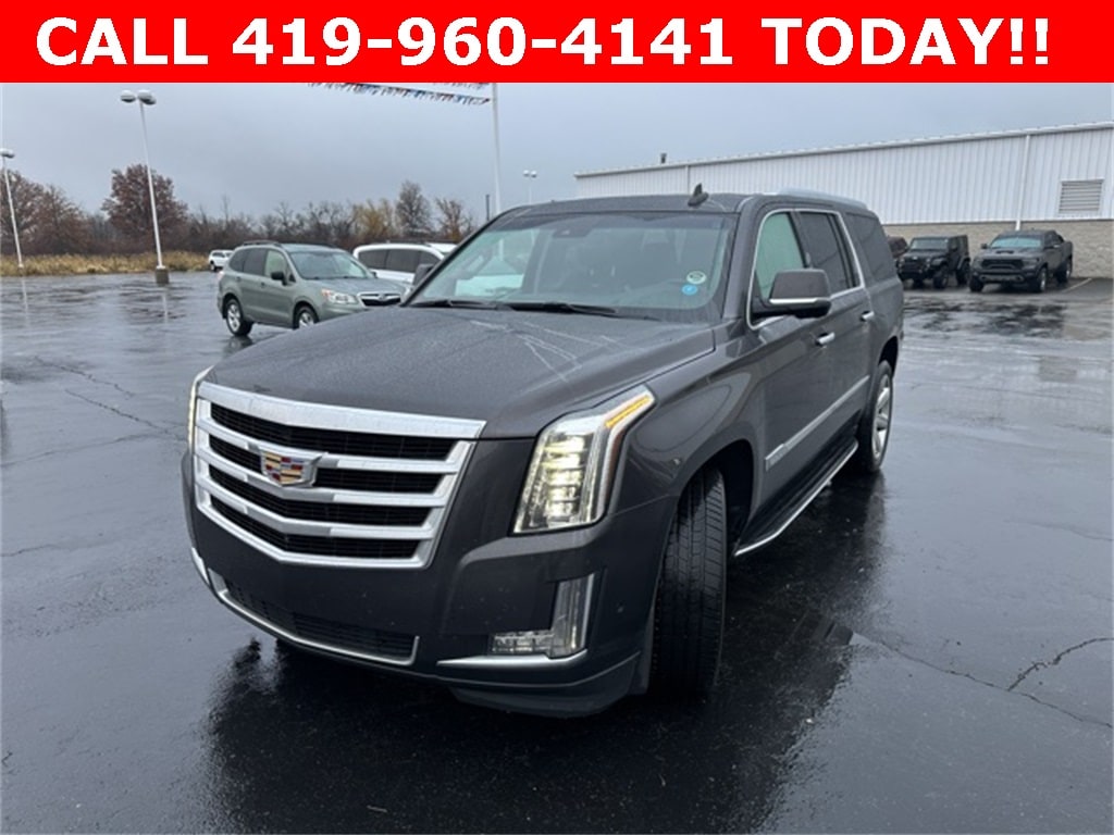 Used 2018 Cadillac Escalade ESV Luxury SUV