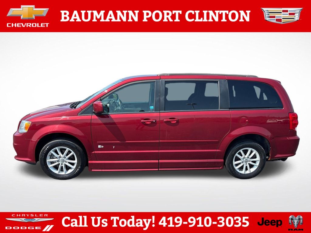 Used 2015 Dodge Grand Caravan SXT with VIN 2C4RDGCG0FR591877 for sale in Fremont, OH
