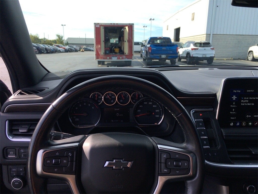 2021 Chevrolet Tahoe Z71 photo 2