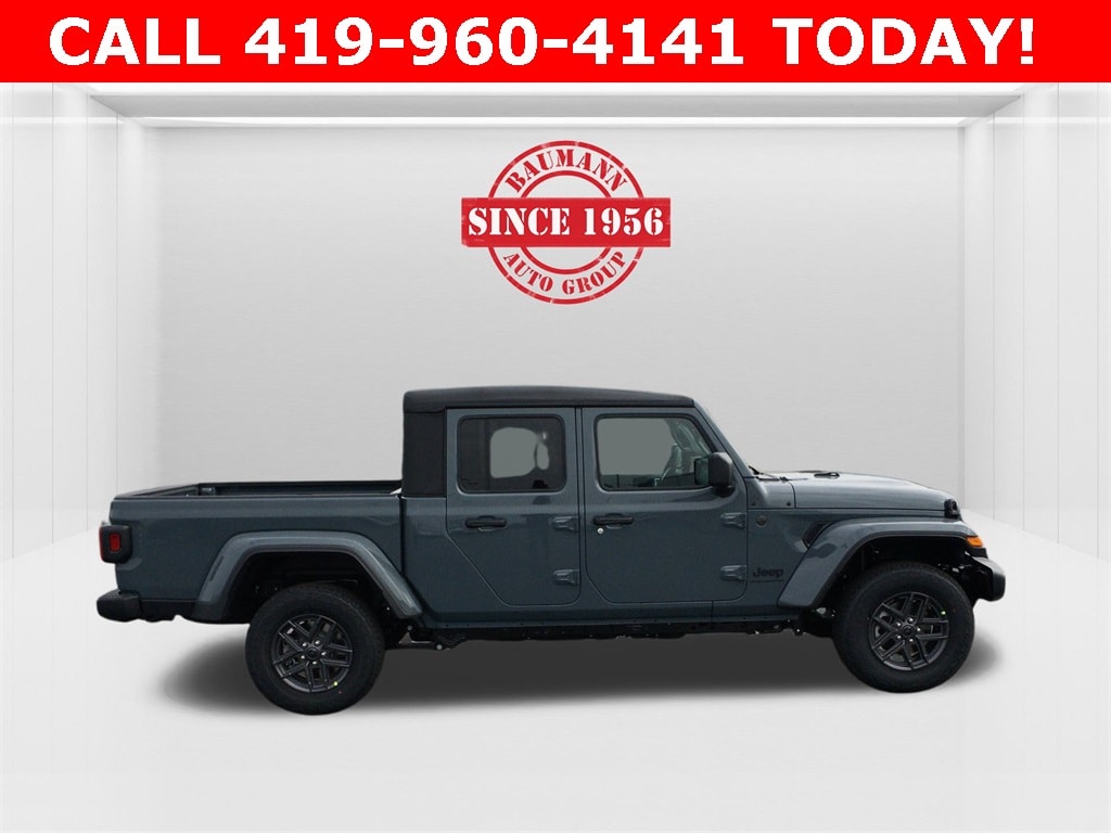 New 2026 Jeep Gladiator SPORT S 4X4 Pickup