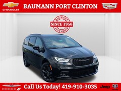 2025 Chrysler Pacifica LIMITED AWD Passenger Van