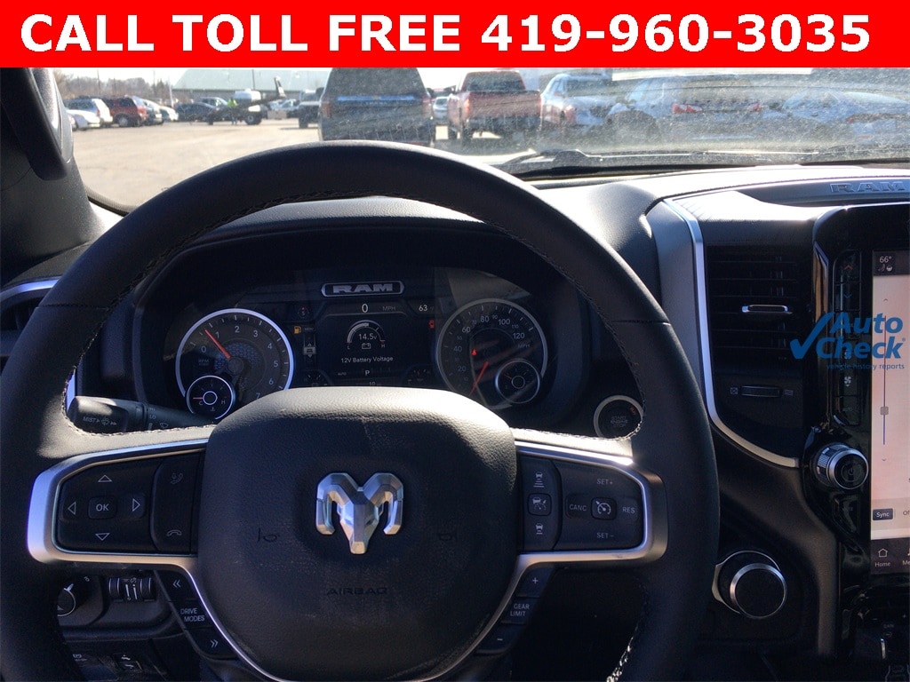 New 2026 Ram 1500 BIG HORN CREW CAB 4X4 5'7 BOX Pickup