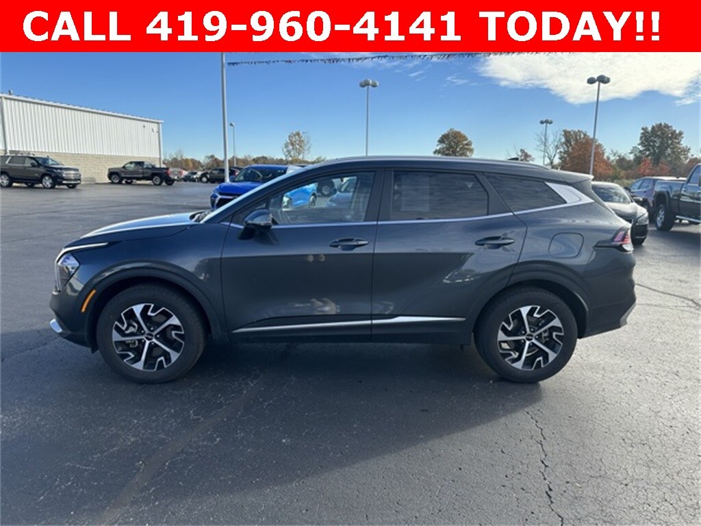 Used 2023 Kia Sportage Hybrid EX SUV