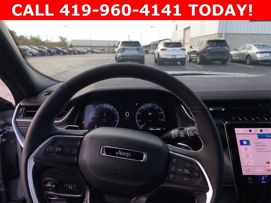 New 2025 Jeep Grand Cherokee L LIMITED 4X4 Sport Utility