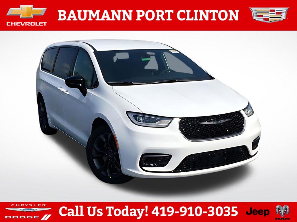 2026 Chrysler Pacifica