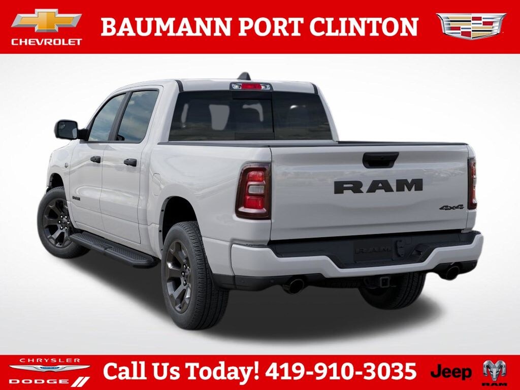 New 2026 Ram 1500 EXPRESS CREW CAB 4X4 5'7 BOX Pickup