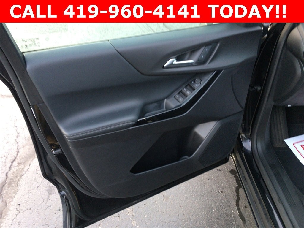 Used 2025 Chevrolet Equinox LT SUV