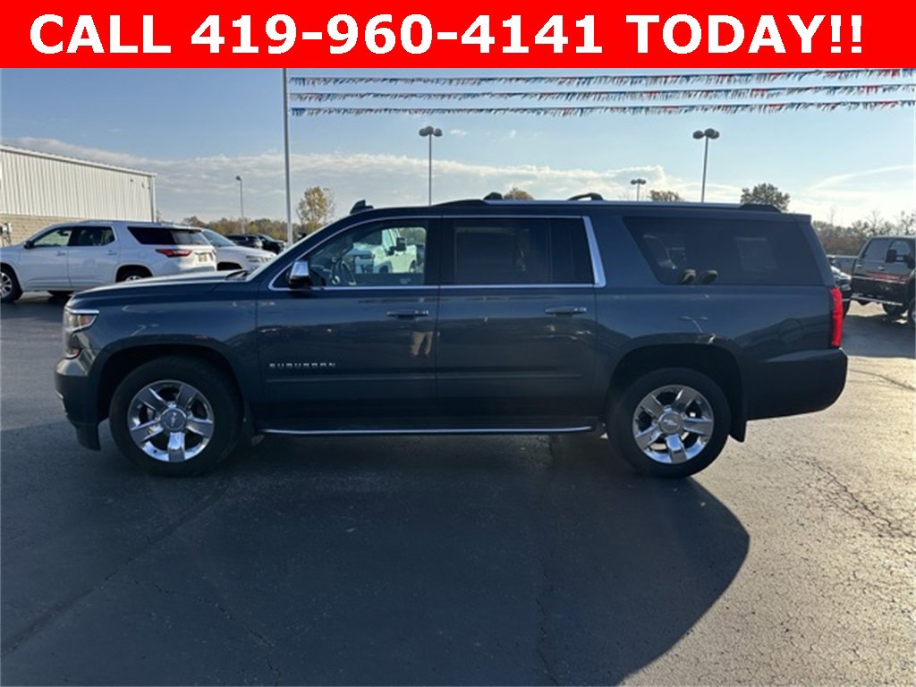 2019 Chevrolet Suburban Premier photo 3