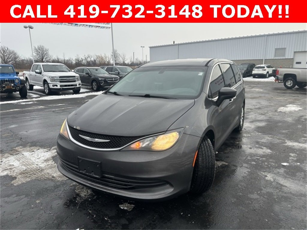 Used 2017 Chrysler Pacifica Touring