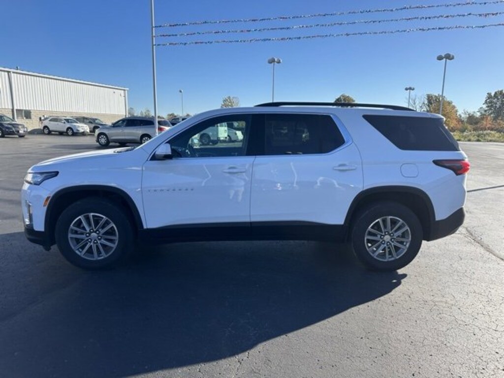 Used 2023 Chevrolet Traverse LT Cloth SUV