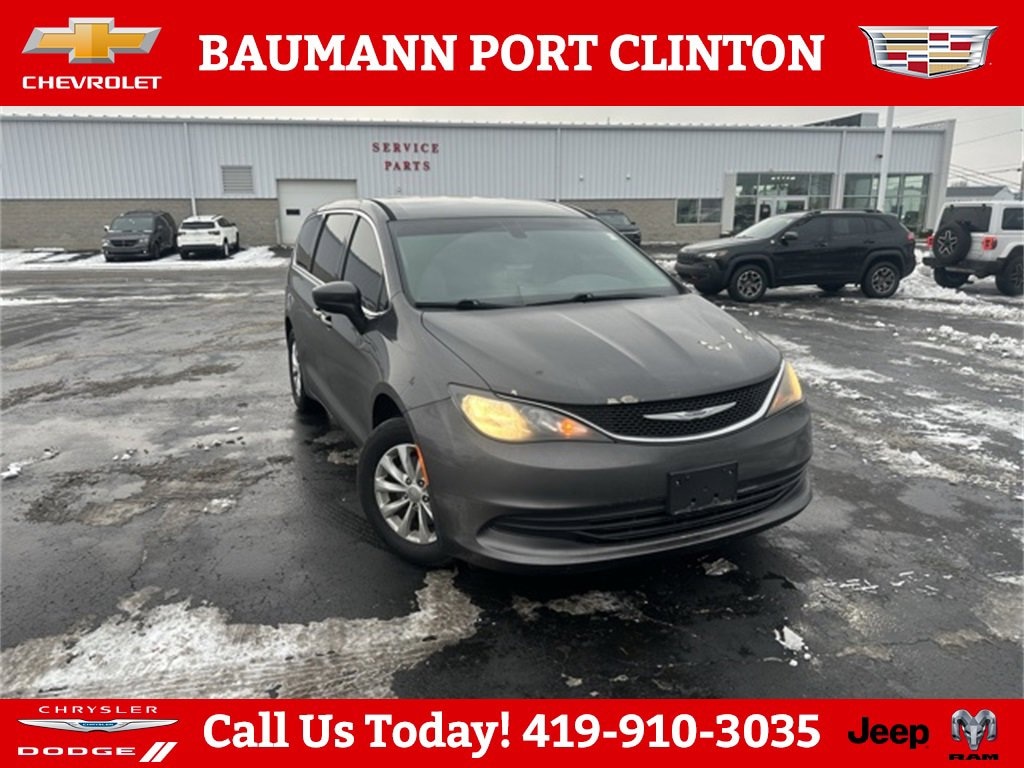 Used 2017 Chrysler Pacifica Touring