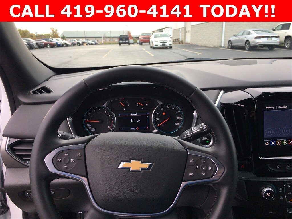 Used 2023 Chevrolet Traverse LT Cloth SUV