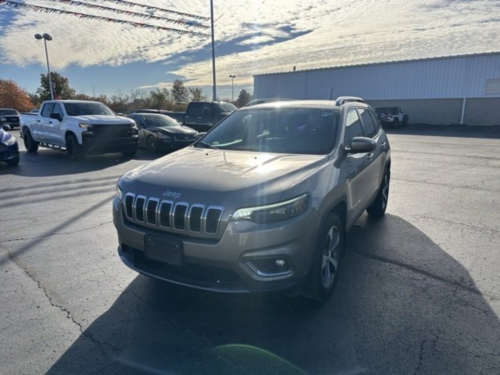 Used 2019 Jeep Cher Limi