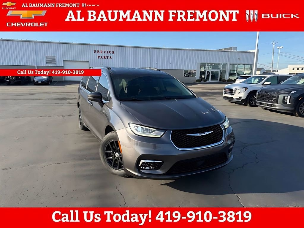 Used 2022 Chrysler Pacifica Touring L