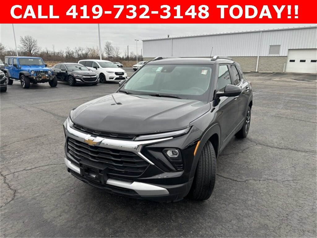 Used 2025 Chevrolet Trailblazer LT SUV