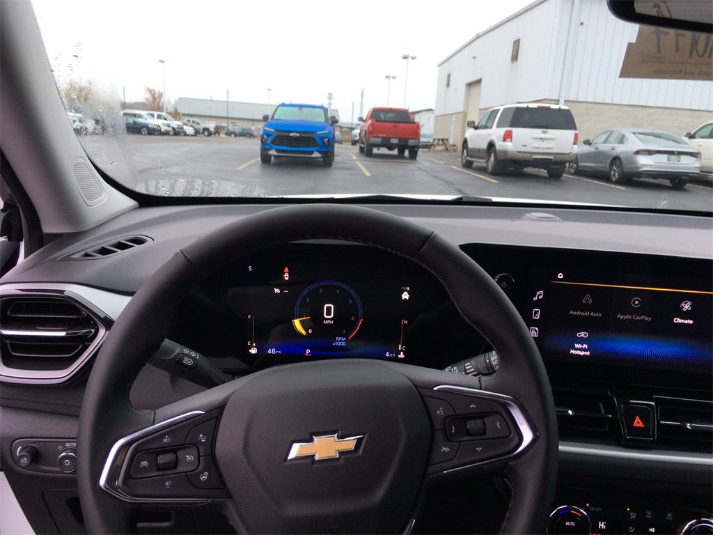 2026 Chevrolet Trailblazer LT photo 2