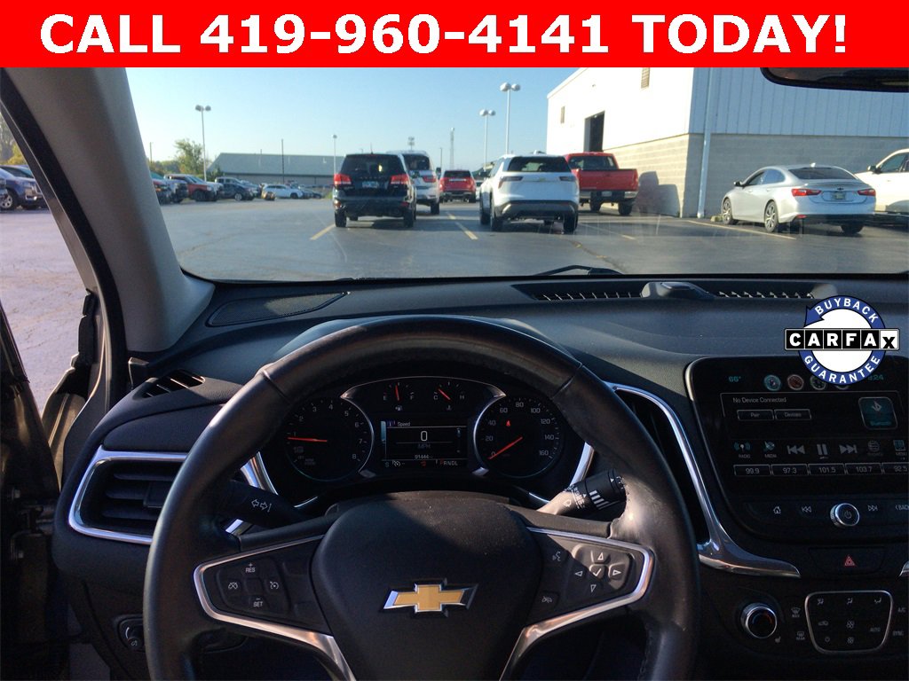2018 Chevrolet Equinox LT photo 3