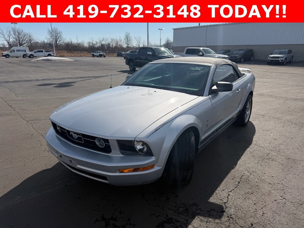 Used 2006 Ford Mustang Standard