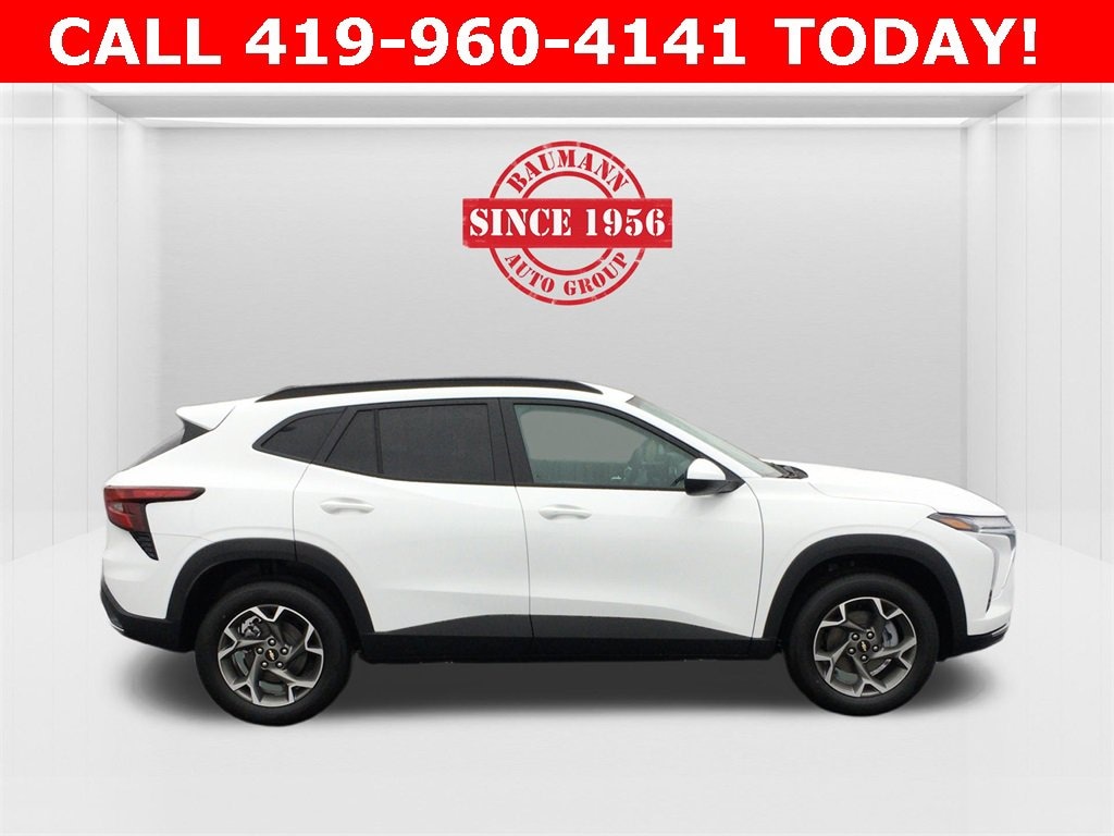 New 2026 Chevrolet Trax LT SUV