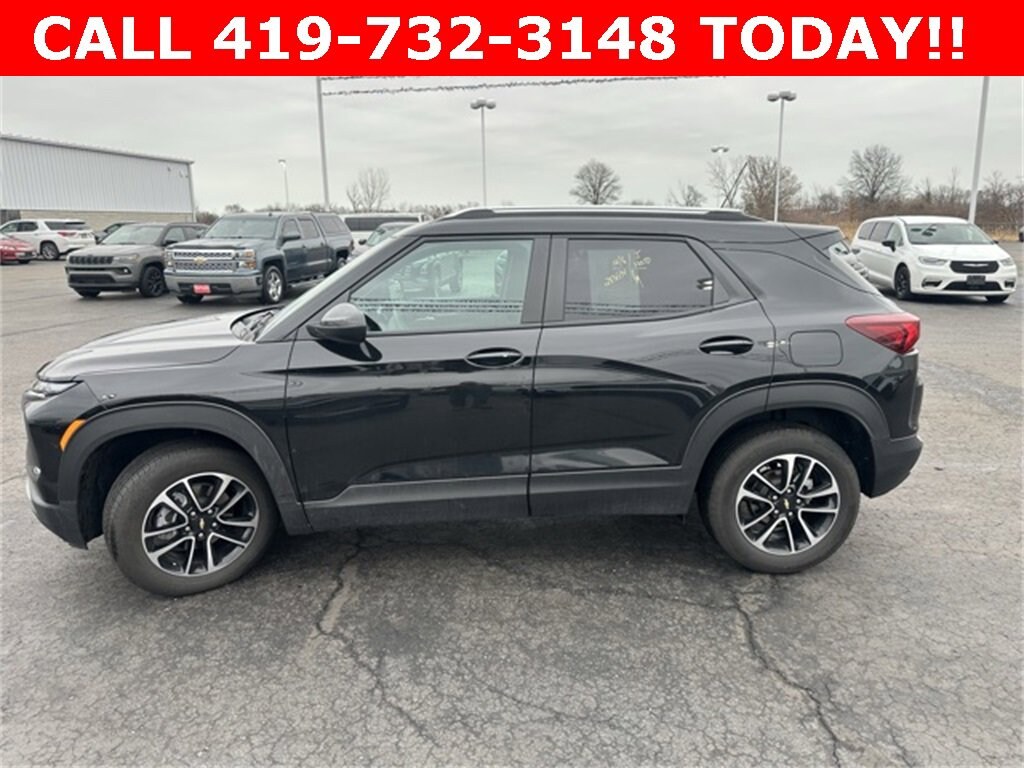 Used 2025 Chevrolet Trailblazer LT SUV