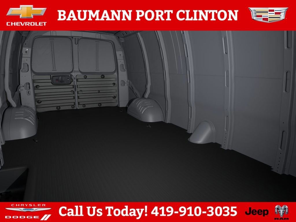 2026 Chevrolet Express Cargo Work Van - Photo 17