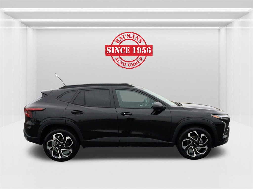 2025 Chevrolet Trax photo 4