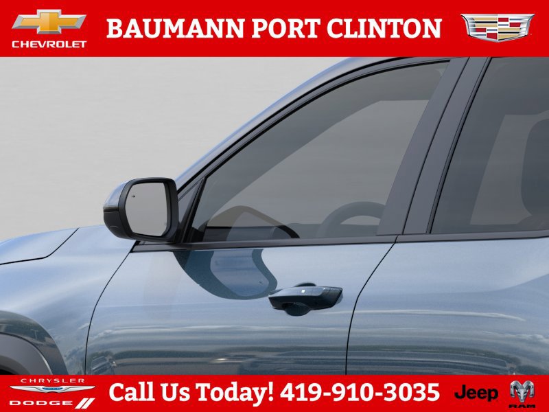 2027 Chevrolet Equinox LT - Photo 12