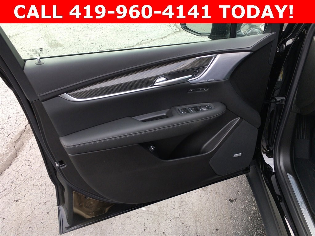 New 2026 CADILLAC XT5 Sport SUV