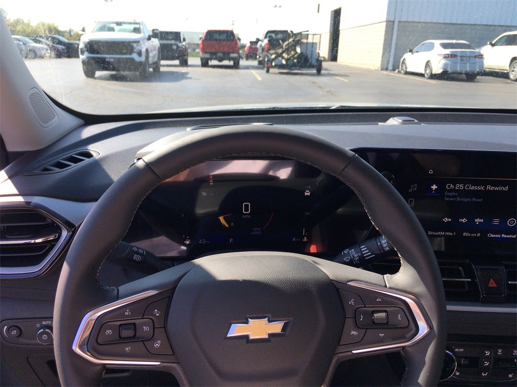 2026 Chevrolet Trailblazer LT photo 3