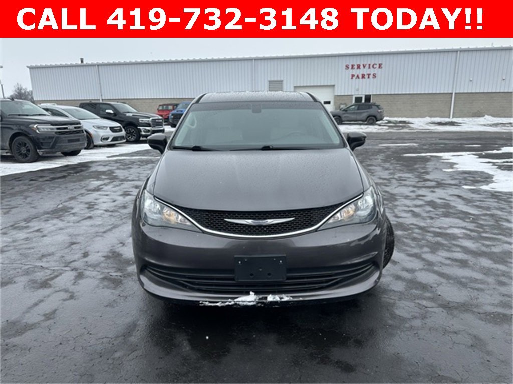 Used 2017 Chrysler Pacifica Touring with VIN 2C4RC1DG3HR588327 for sale in Port Clinton, OH