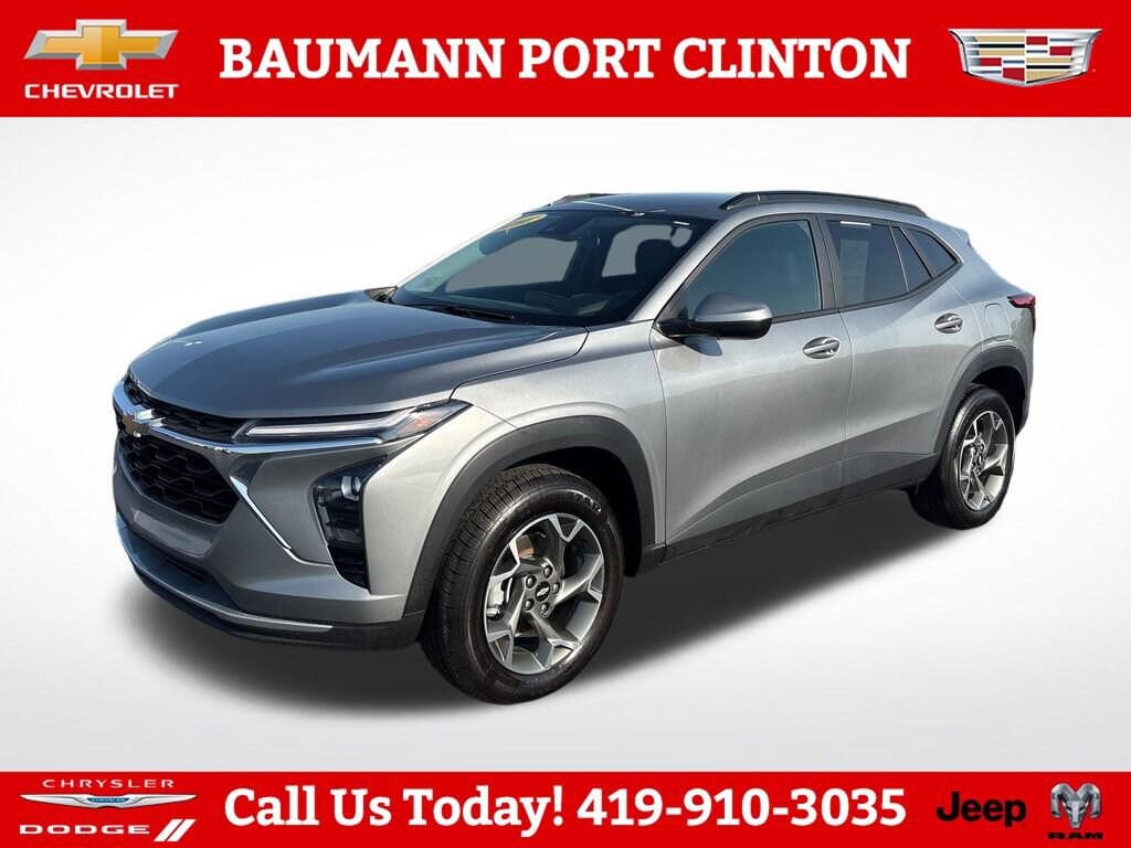 Used 2025 Chevrolet Trax LT SUV