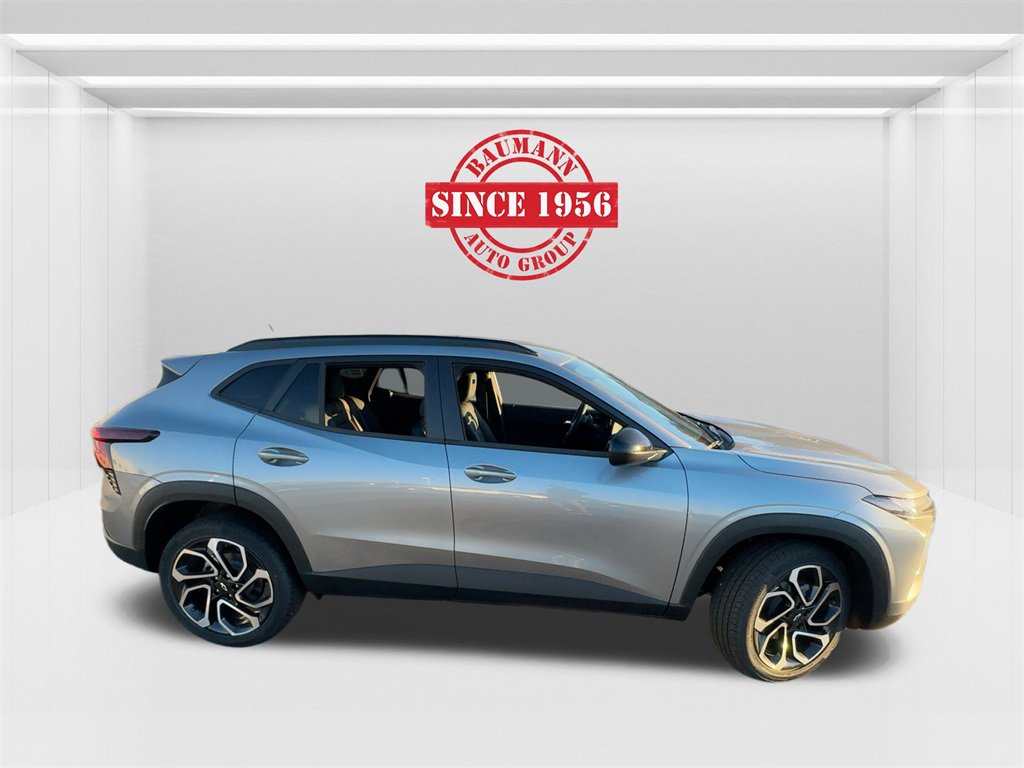 2025 Chevrolet Trax photo 4