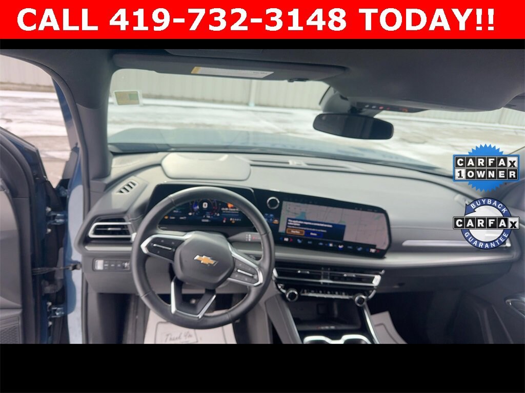 Used 2025 Chevrolet Traverse LT SUV