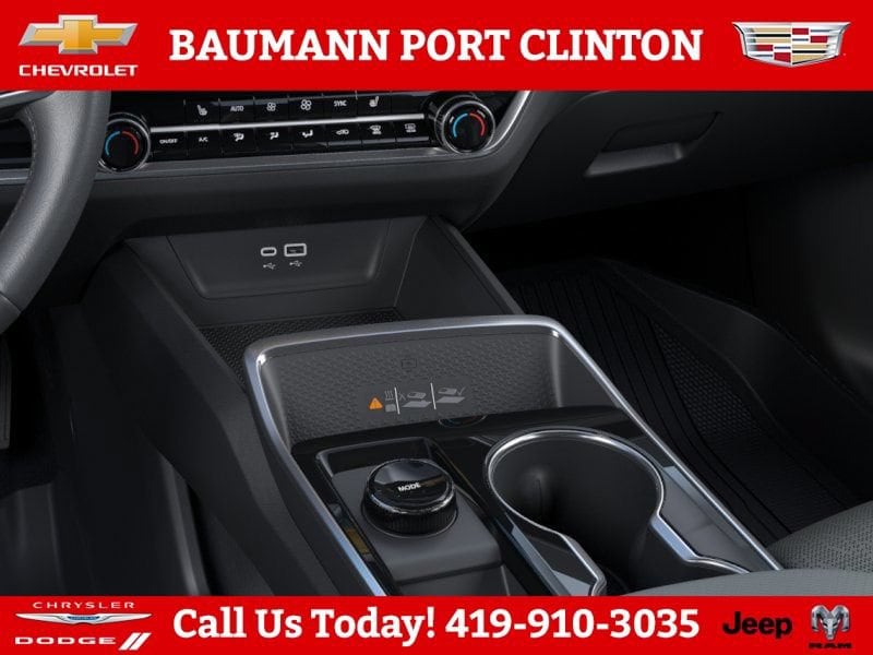 2027 Chevrolet Equinox LT - Photo 19