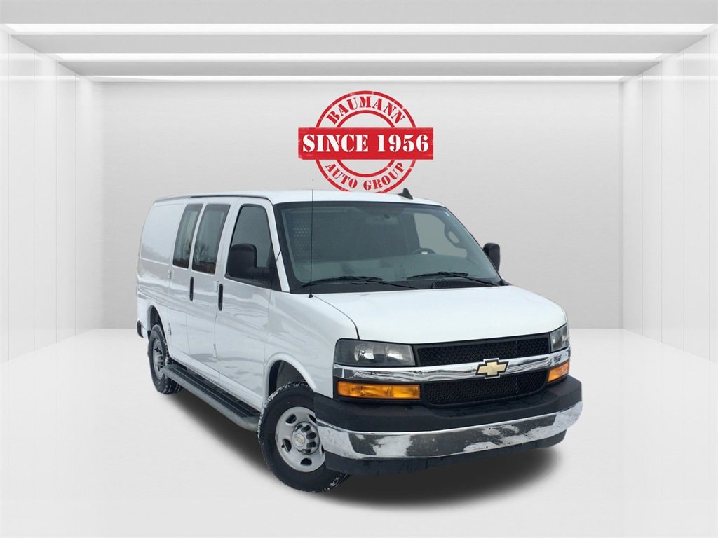 2023 Chevrolet Express Cargo Work Van's photo