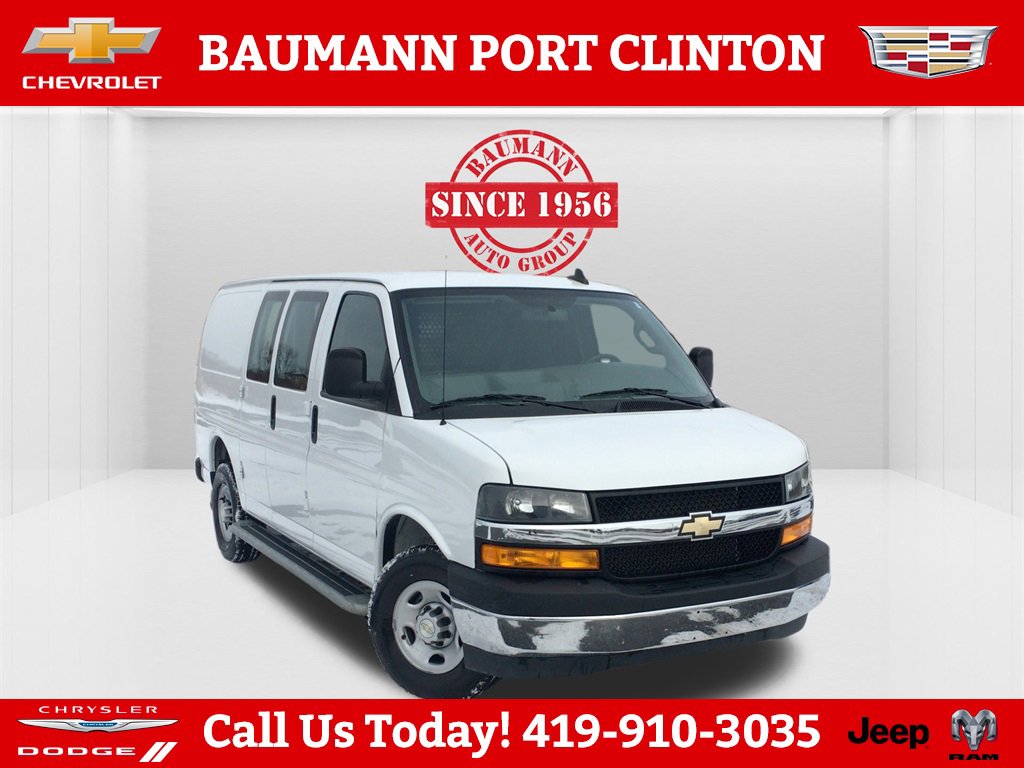 2023 Chevrolet Express Cargo Work Van's photo
