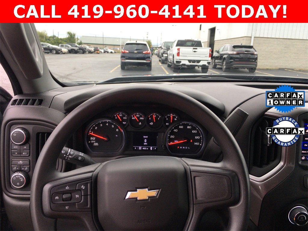 2024 Chevrolet Silverado 1500 Custom photo 3