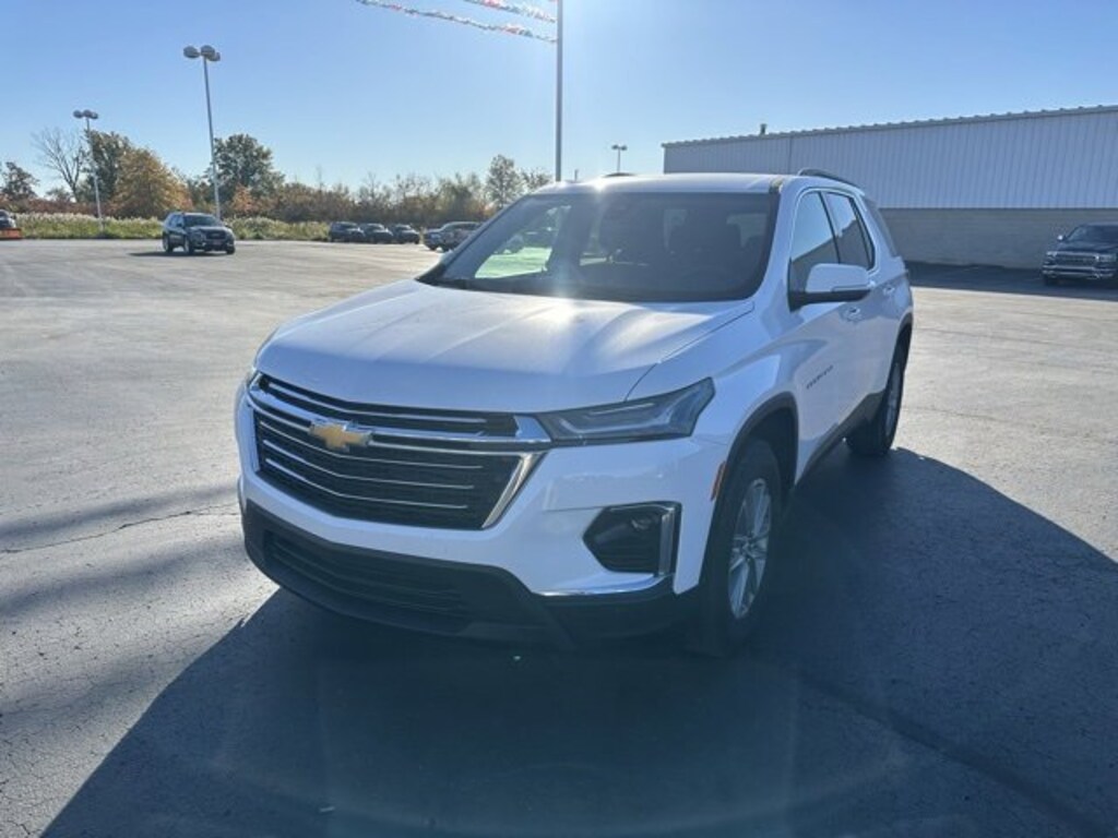 Used 2023 Chevrolet Traverse LT Cloth SUV