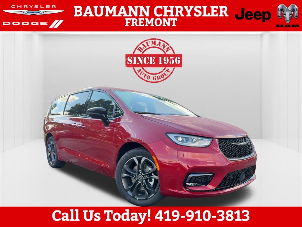 New 2026 Chrysler Pacifica SELECT Passenger Van