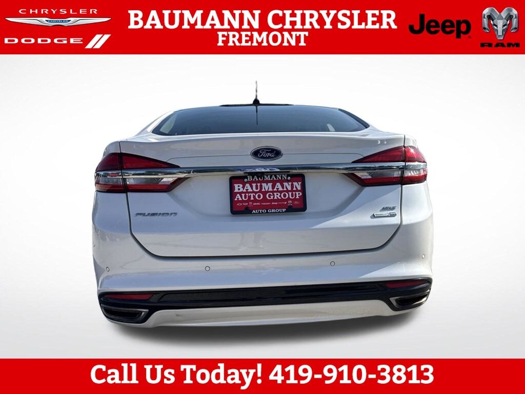 Used 2017 Ford Fusion SE Sedan