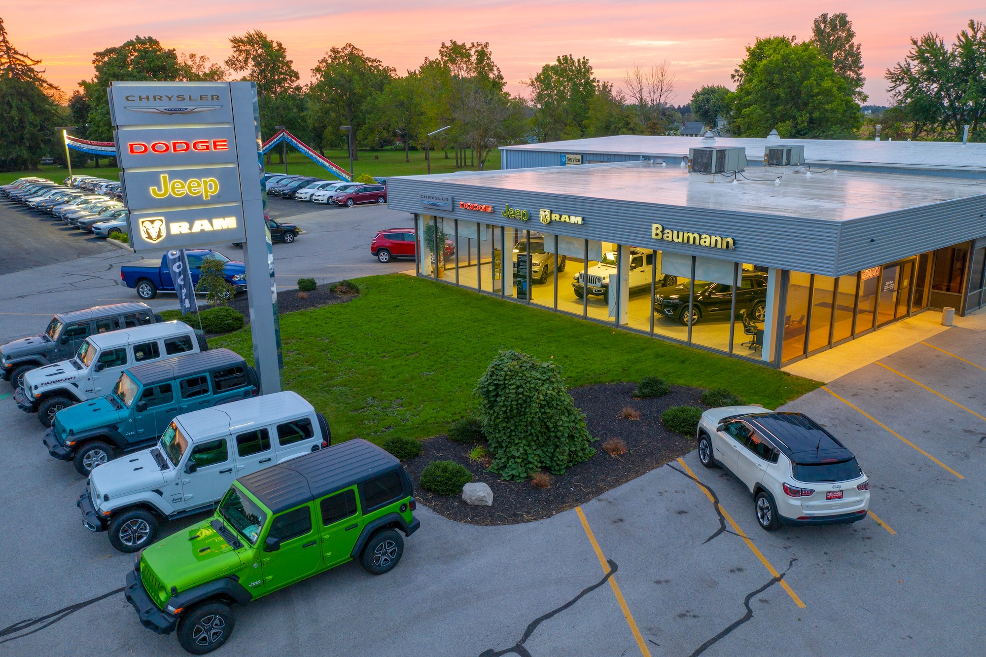 Chrysler, Dodge, Jeep, Ram & Used Car Dealer in Fremont, OH Baumann