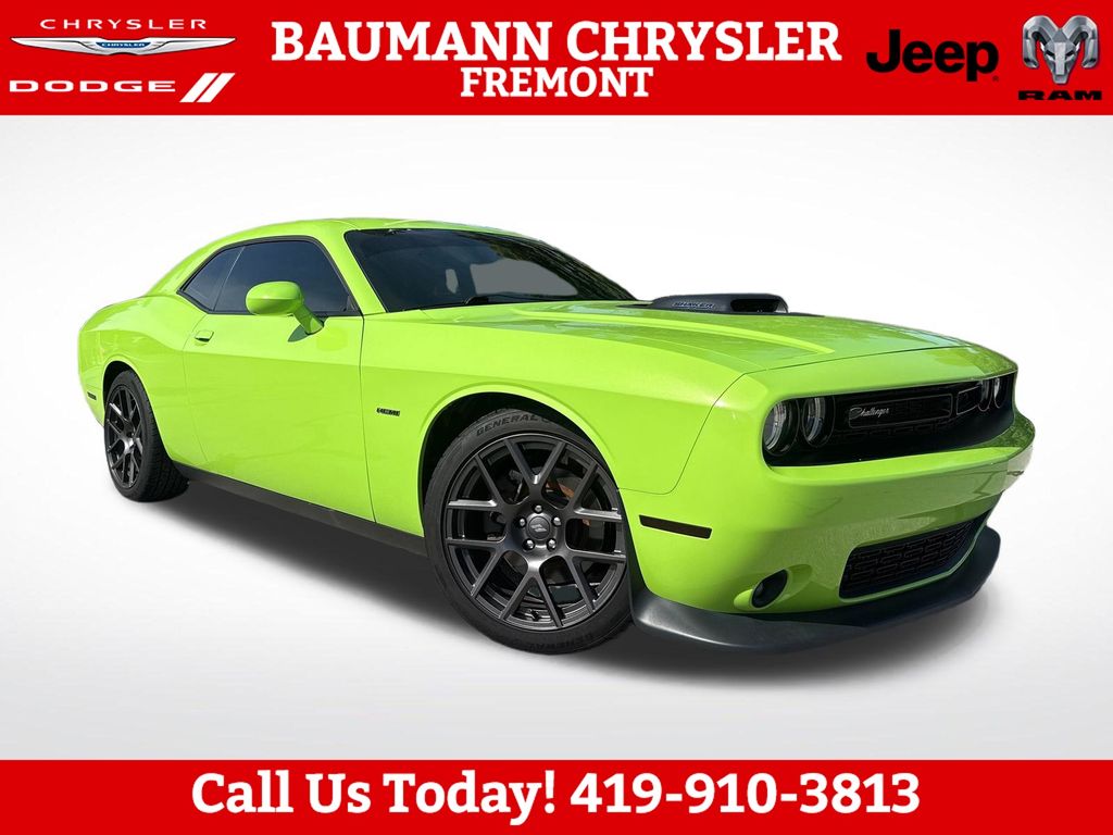 2019 Dodge Challenger R/T's photo