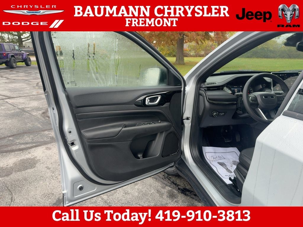 New 2026 Jeep Compass LATITUDE ALTITUDE 4X4 Sport Utility